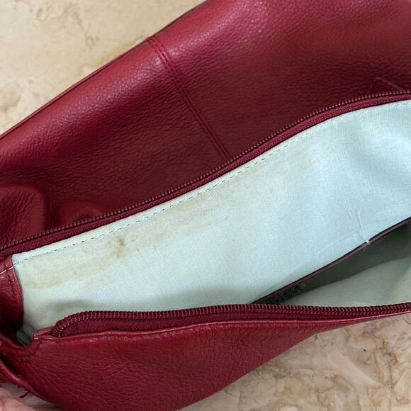 Stone Mountain Red Leather Shoulder Bag - Picture 14 of 15